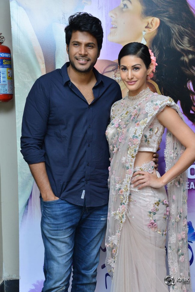 Manasuku-Nachindi-Movie-Press-Meet